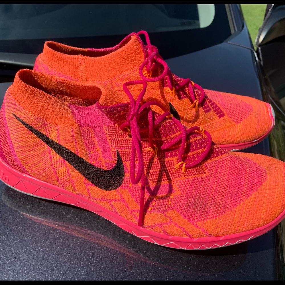Pink nike barefoot running shoes
